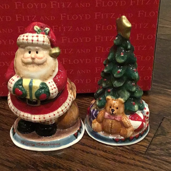 Fitz and Floyd Other - Christmas salt and pepper shakers